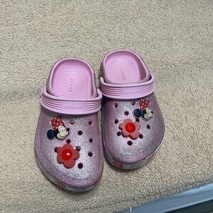 Crocs Kids Pink Glitter Clogs with Minnie Mouse